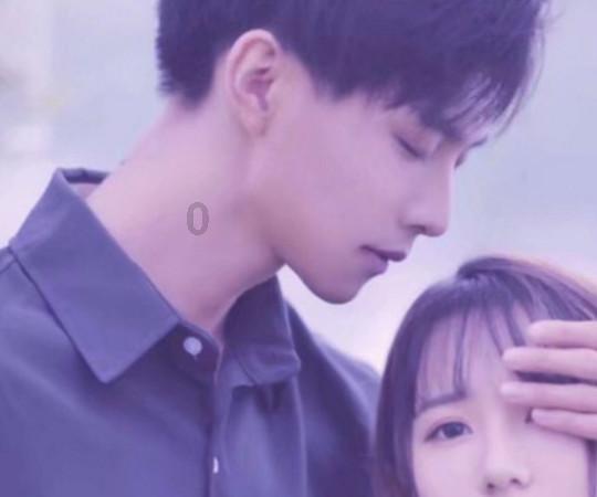 小蓝球向上跳